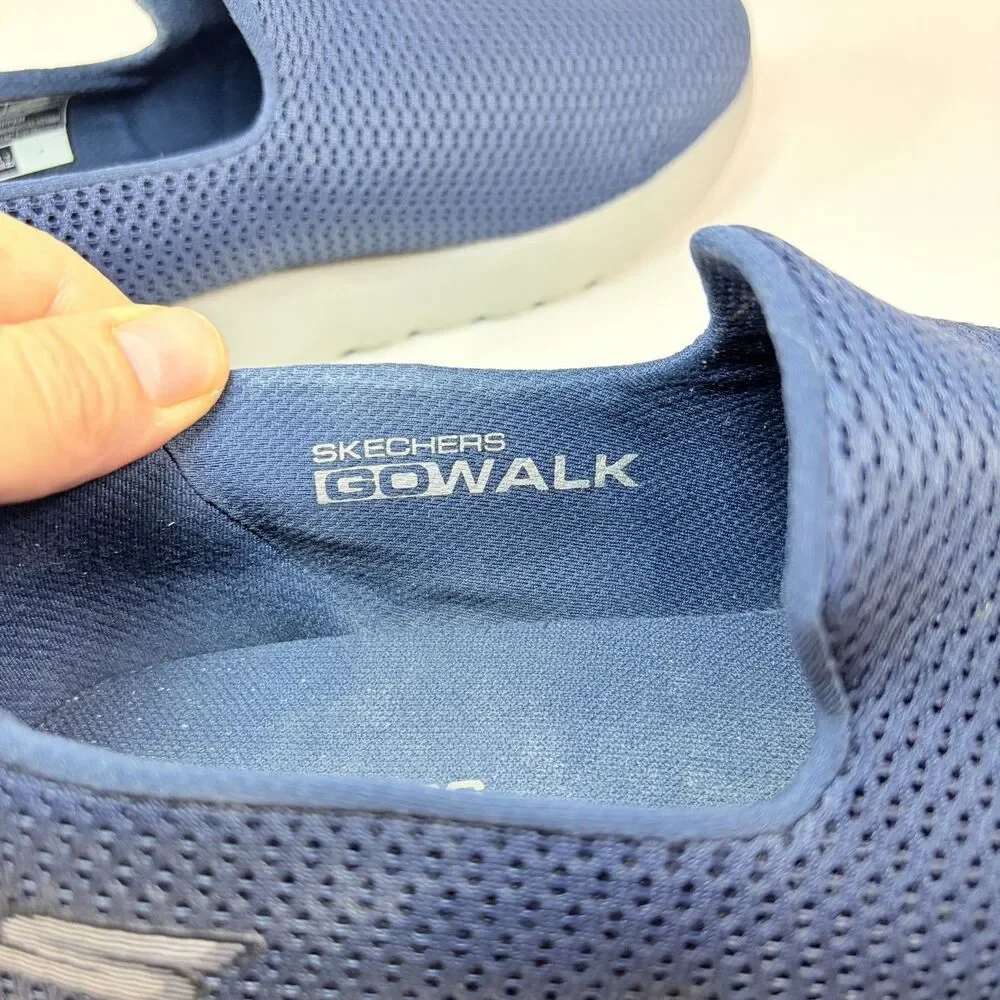 SKECHERS GO WALK MEN'S SHOES SIZE: 9.5 NAVY BLUE AIR COOLED MEMORY FOAM COMFORT